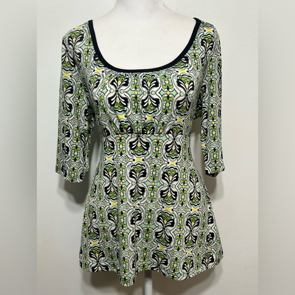 Vintage Suzie Green Black White Scoop Neck Printed Blouse